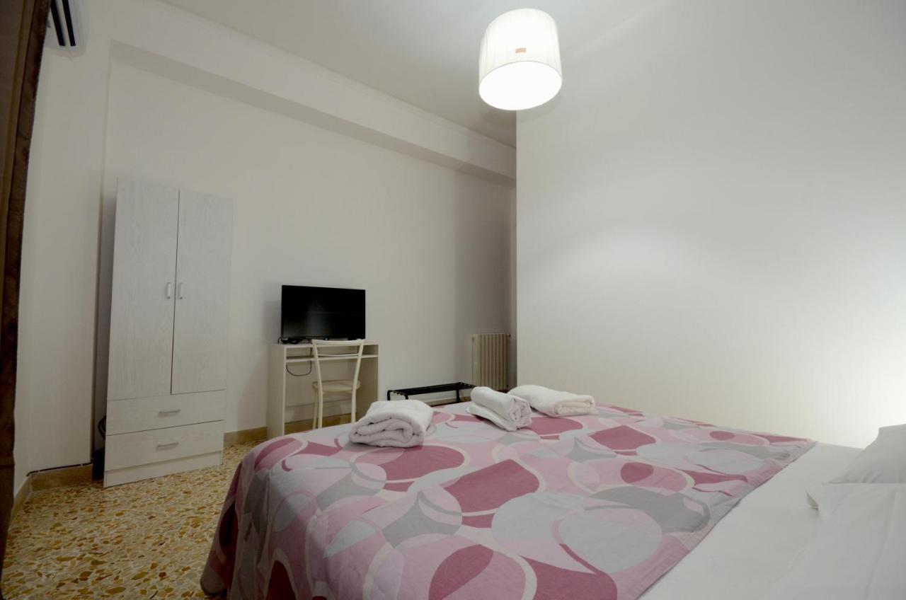 Bed and Breakfast La Casa Del Moro - Al Politeama Palermo Exterior foto